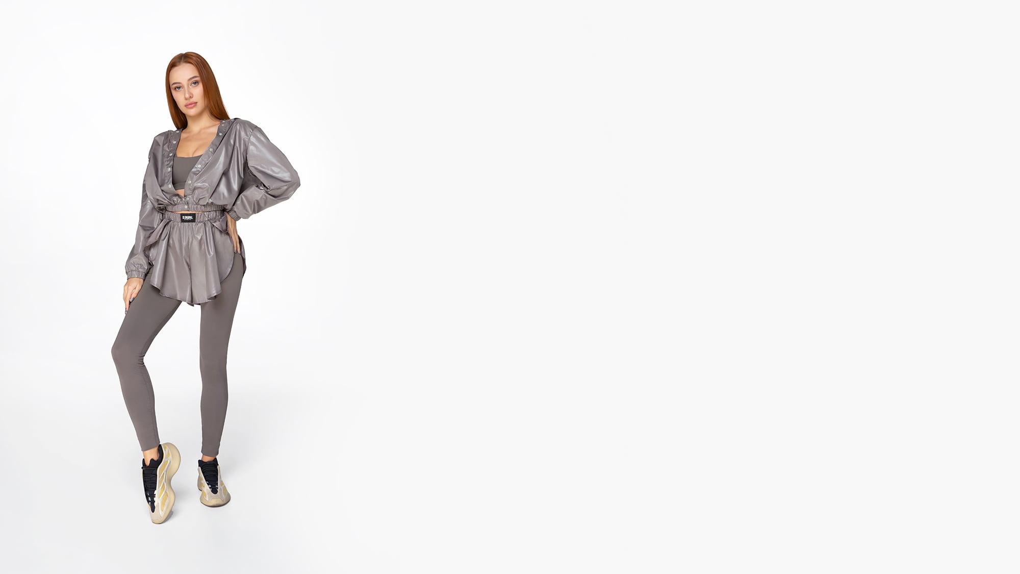 INTRO Chocolate Windbreaker